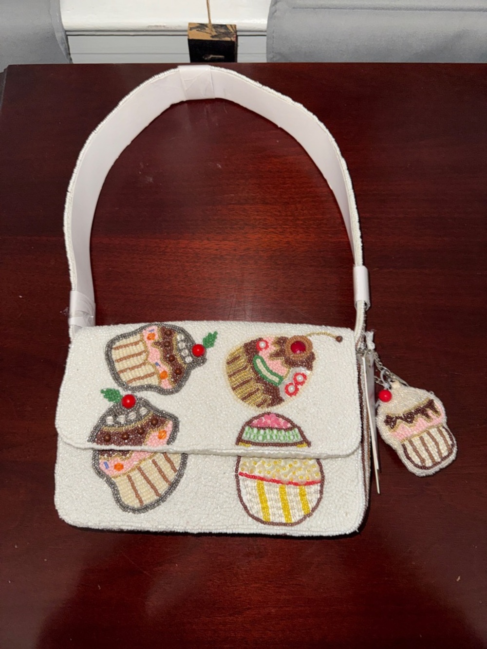 White Beaded Cupcake Shoulder Bag with Charm